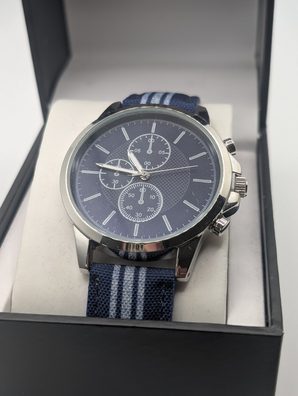 INC INTERNATIONAL CONCEPTS Men's Blue & White Striped Denim Strap Watch 42mm